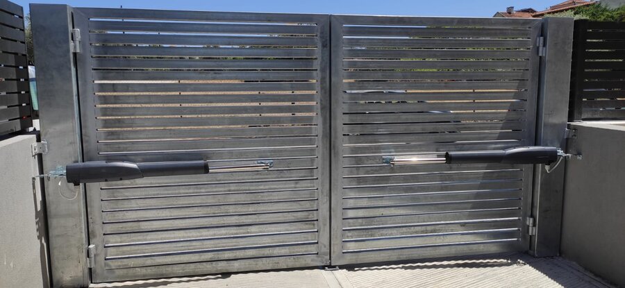 Τοποθέτηση αυτόματης γκαραζόπορτας — Control Hellas Αττική