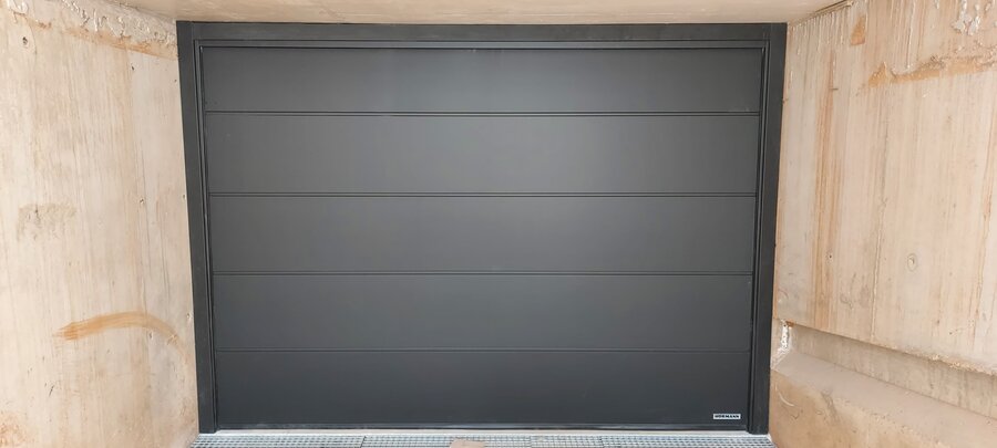 Γκαραζόπορτα sectional Hörmann — Control Hellas